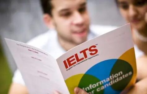 雅思備考從基礎到?jīng)_刺的全階段指南