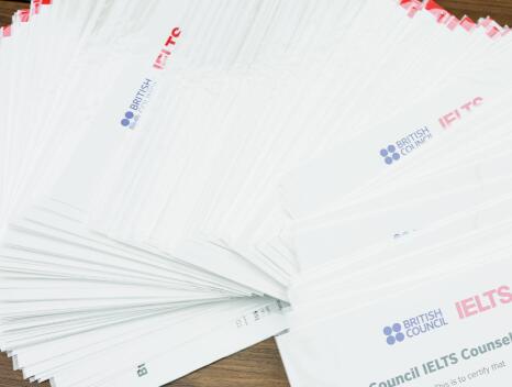 雅思考試怎么報名？費用多少？考試時(shí)間呢？